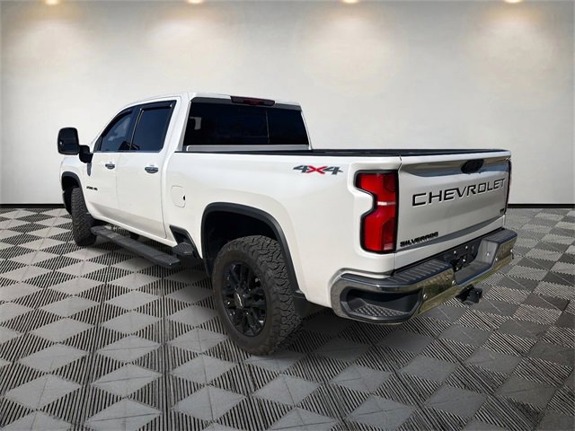 2024 Chevrolet Silverado 2500HD LTZ photo 2