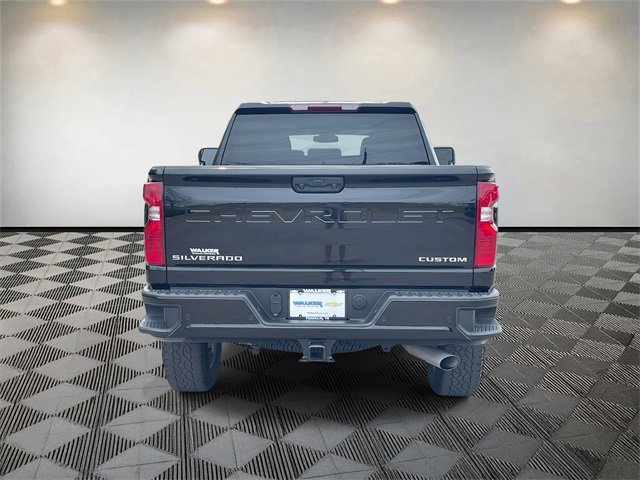 2024 Chevrolet Silverado 2500HD Custom photo 4