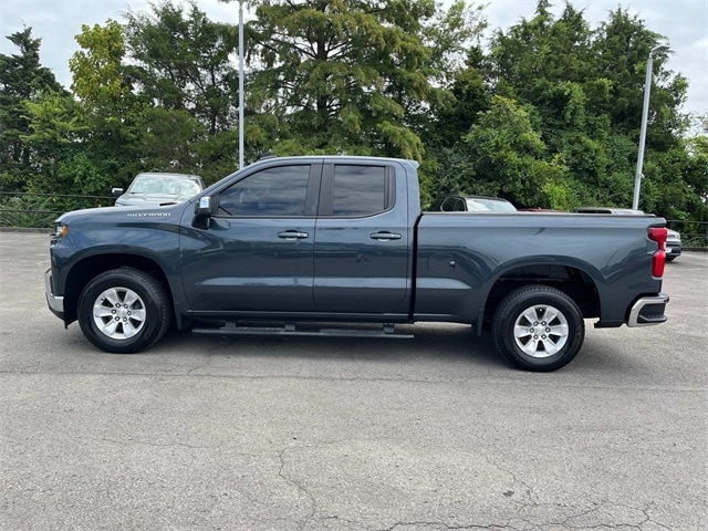 Used 2019 Chevrolet Silverado 1500 LT with VIN 1GCRWCEK9KZ332681 for sale in Franklin, TN