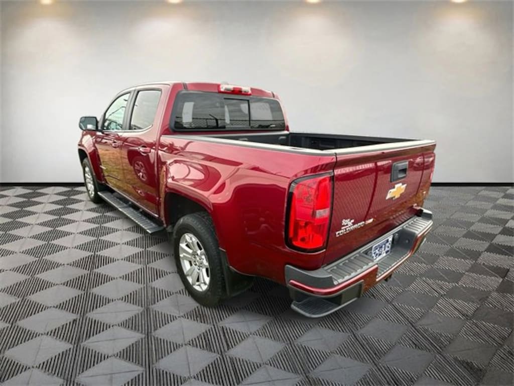 Used 2018 Chevrolet Colorado 2WD LT Truck Crew Cab