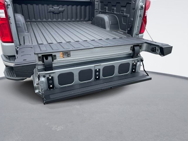 2026 Chevrolet Silverado 1500 LTZ - Photo 12