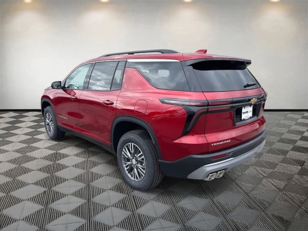 New 2026 Chevrolet Traverse LT SUV