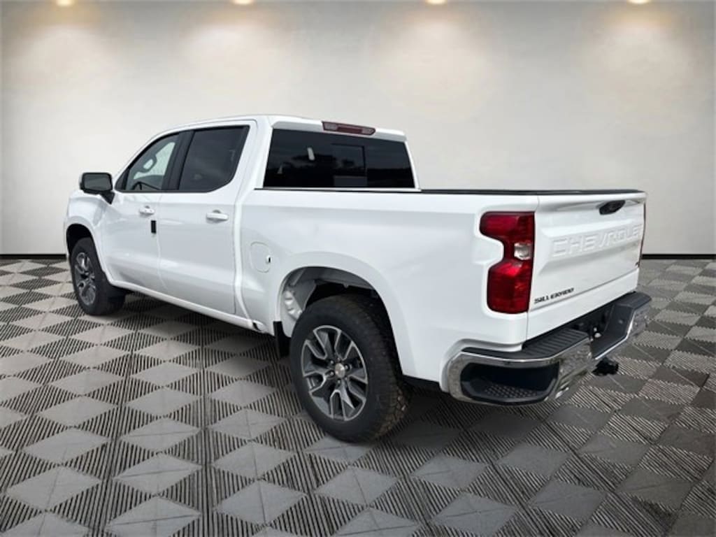New 2026 Chevrolet Silverado 1500 LT Truck Crew Cab