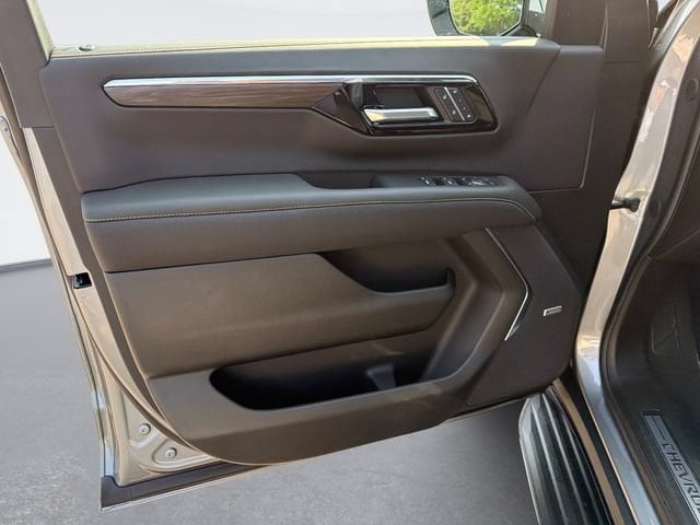 2026 Chevrolet Tahoe Premier - Photo 17