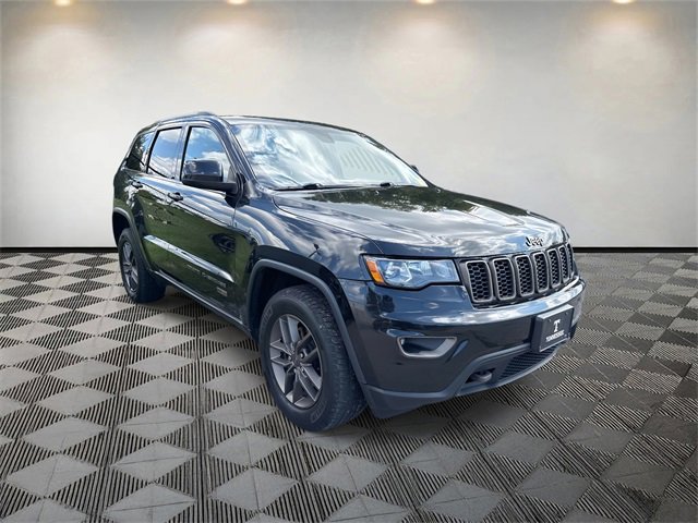 2016 Jeep Grand Cherokee Laredo photo 3