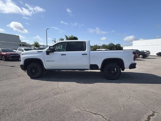 2026 Chevrolet Silverado 2500 HD LTZ - Photo 8
