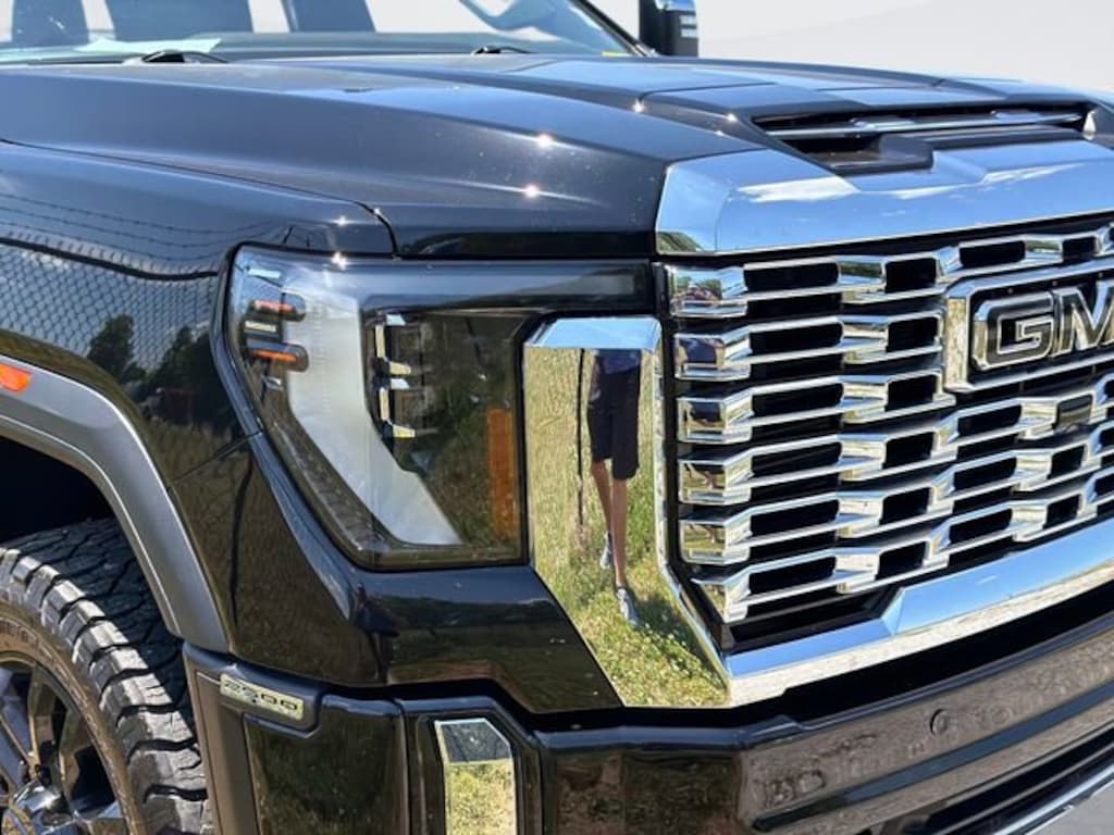 Used 2024 GMC Sierra 2500 HD Denali Truck Crew Cab