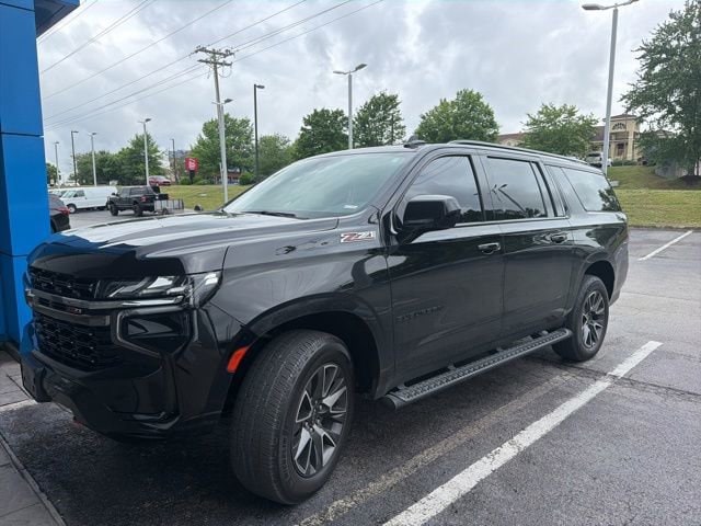2022 Chevrolet Suburban 4WD 1500 Z71's photo