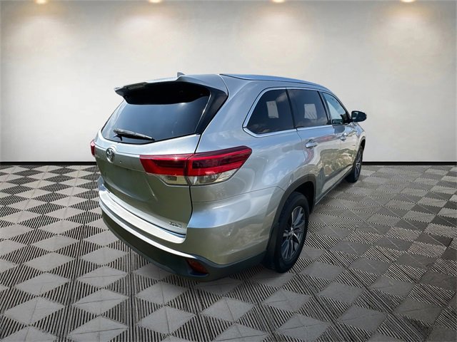 2018 Toyota Highlander SE XLE photo 3