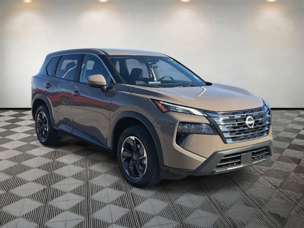 Used 2024 Nissan Rogue SV SUV