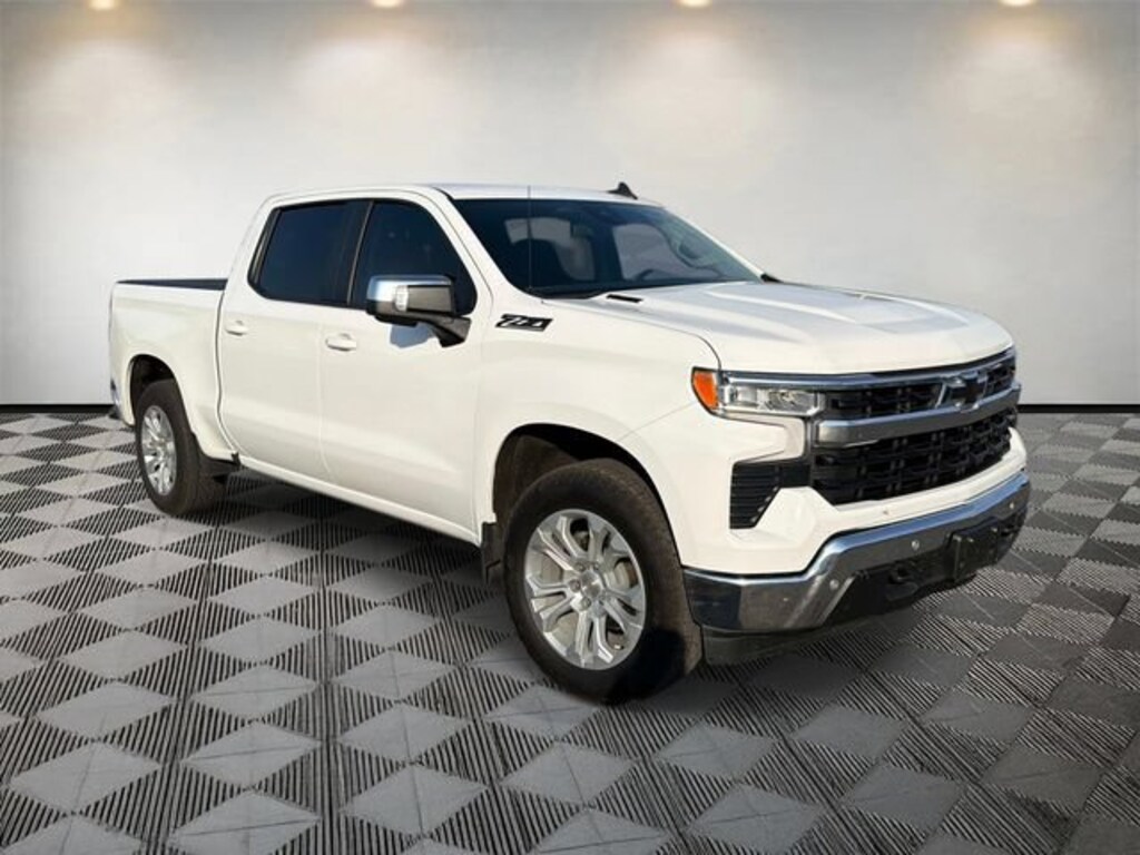 Used 2025 Chevrolet Silverado 1500 LT Truck Crew Cab
