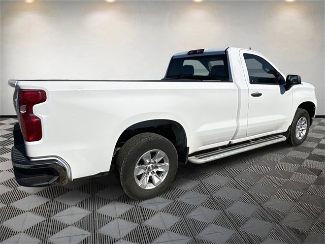 2024 Chevrolet Silverado 1500 photo 3