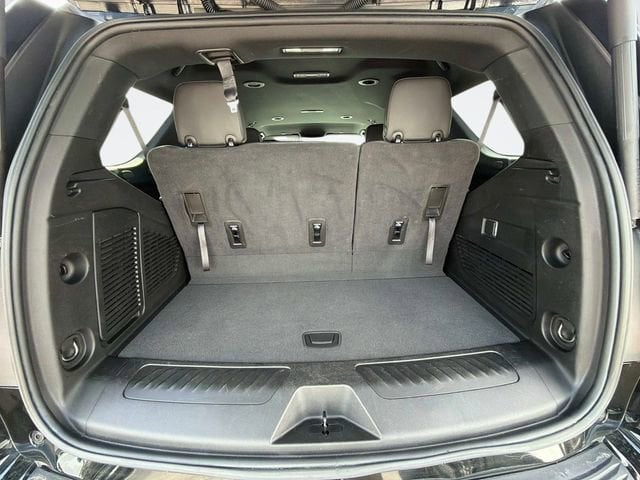 2024 GMC Yukon SLT - Photo 13
