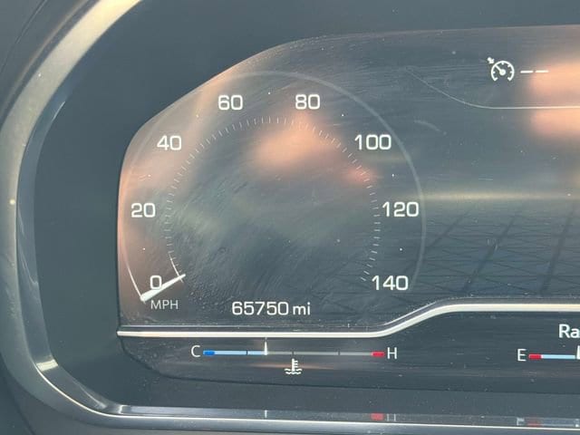 2024 GMC Yukon SLT - Photo 31