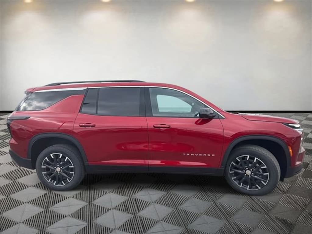 New 2026 Chevrolet Traverse LT SUV