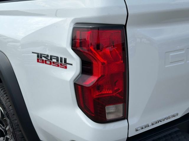 2026 Chevrolet Colorado Trail Boss - Photo 11