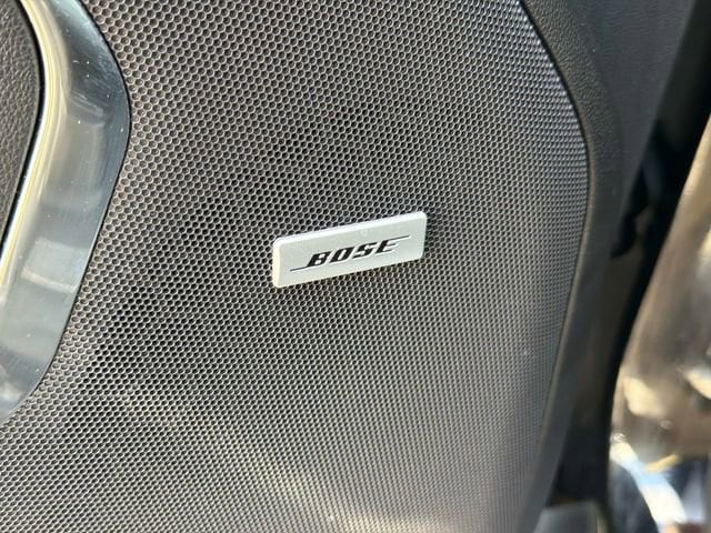 2024 GMC Yukon SLT - Photo 22
