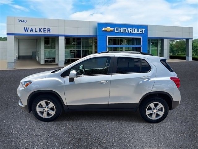 Used 2021 Chevrolet Trax LT with VIN KL7CJPSM6MB367902 for sale in Franklin, TN