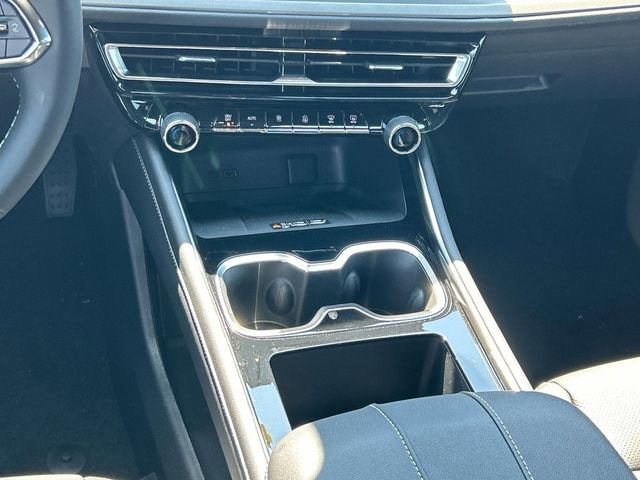 2026 Chevrolet Traverse LT - Photo 17