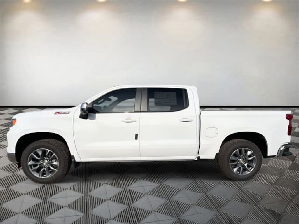 New 2026 Chevrolet Silverado 1500 LT Truck Crew Cab
