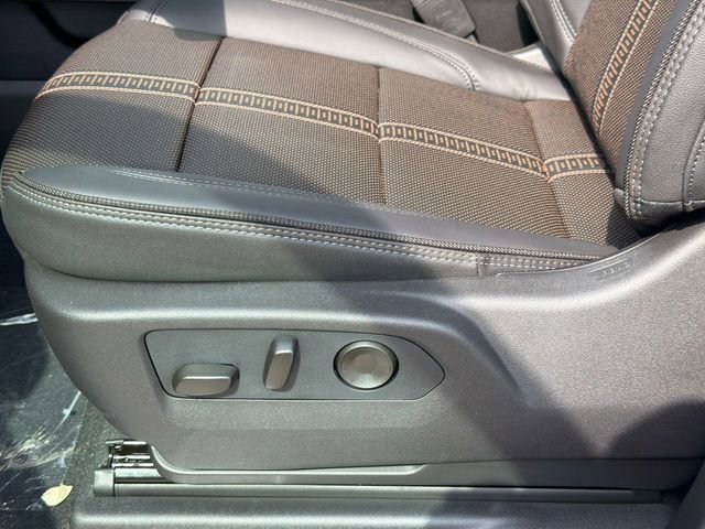 2026 Chevrolet Silverado 2500 HD High Country - Photo 25