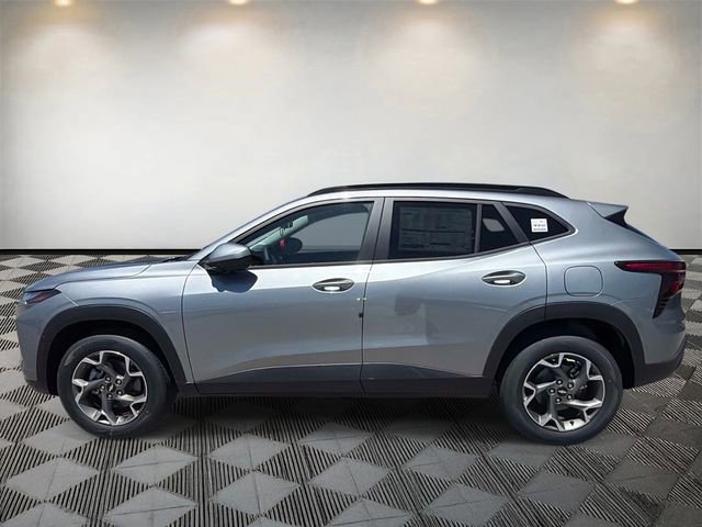 2026 Chevrolet Trax LT - Photo 8