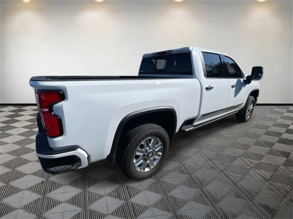 Certified 2025 Chevrolet Silverado 2500 HD High Country Truck Crew Cab