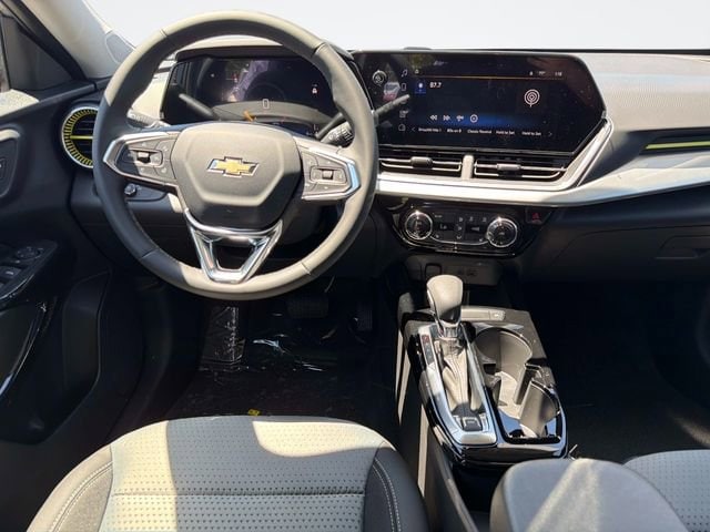 2026 Chevrolet Trax LT - Photo 17
