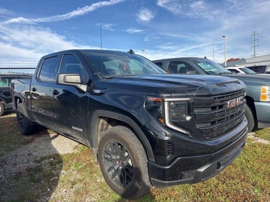 Used 2025 GMC Sierra 1500 Elevation Truck Crew Cab