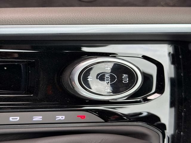 2026 Chevrolet Colorado ZR2 - Photo 27