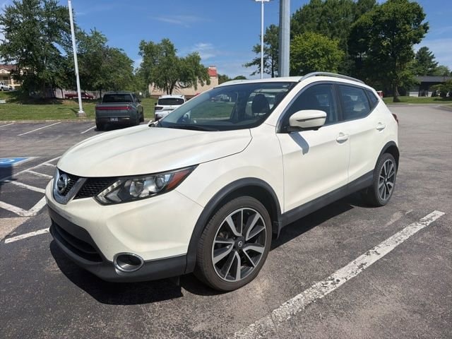 2017 Nissan Rogue Sport SL FWD's photo