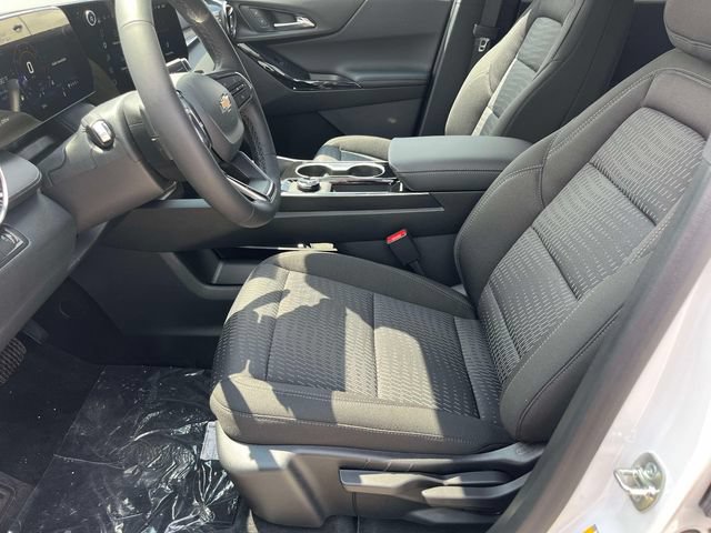 2027 Chevrolet Equinox LT - Photo 21