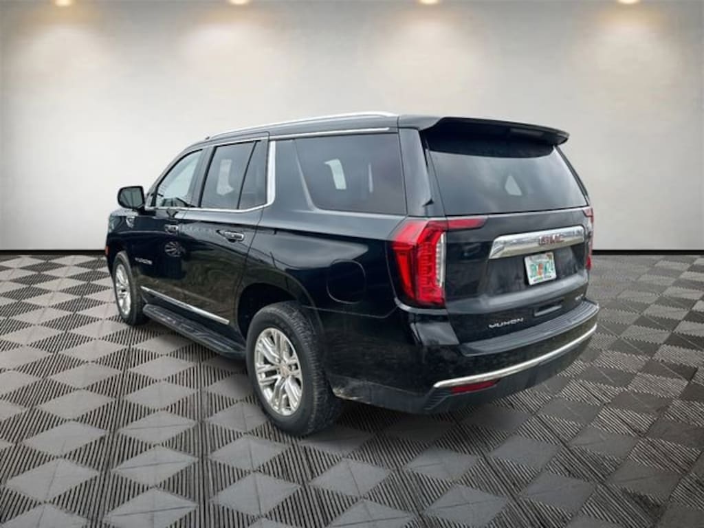 Used 2024 GMC Yukon SLT SUV