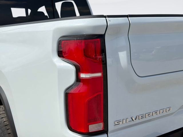 2026 Chevrolet Silverado 2500 HD High Country - Photo 12