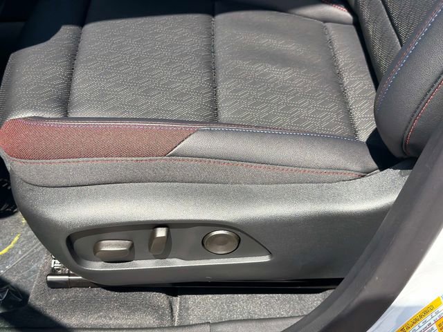 2026 Chevrolet Equinox RS - Photo 17