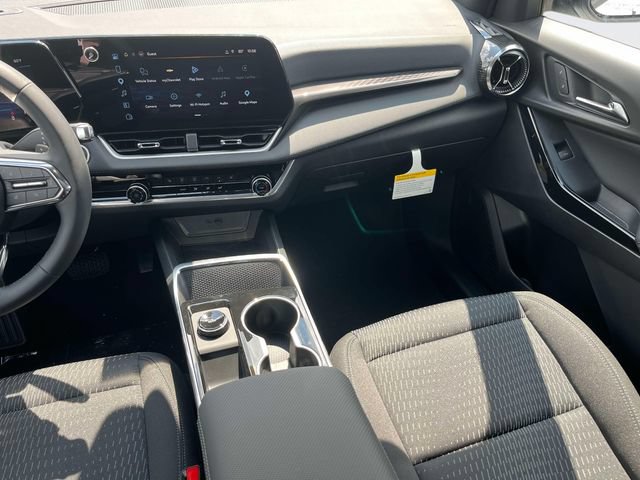 2027 Chevrolet Equinox LT - Photo 15