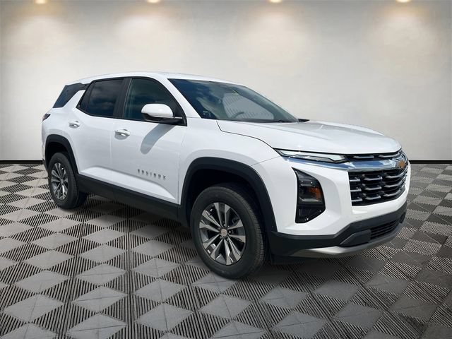 2027 Chevrolet Equinox LT - Photo 8