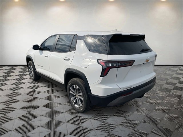 2026 Chevrolet Equinox LT photo 2