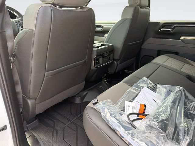 2026 Chevrolet Silverado 2500 HD ZR2 - Photo 15