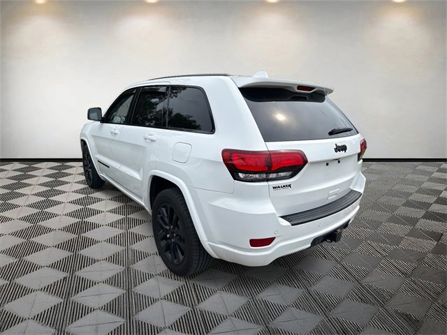 2020 Jeep Grand Cherokee Altitude photo 2