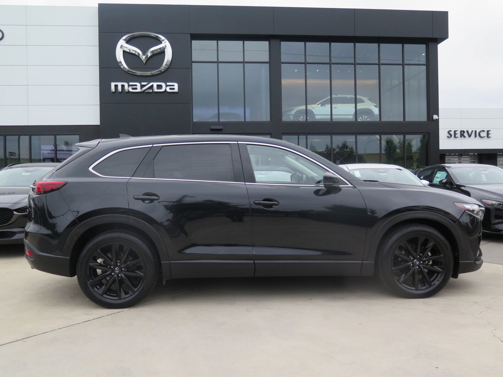 2023 Mazda CX-9 Touring photo 4