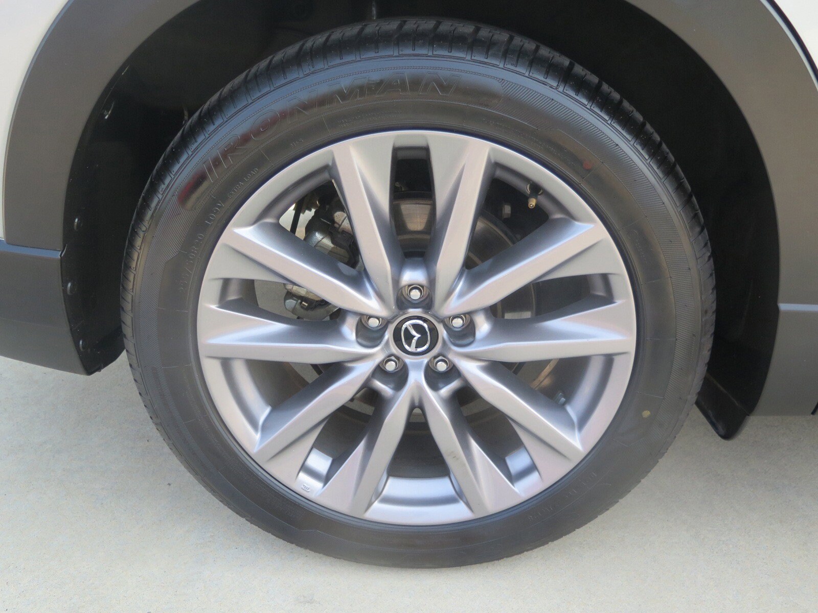 2023 Mazda CX-9 Grand Touring photo 3