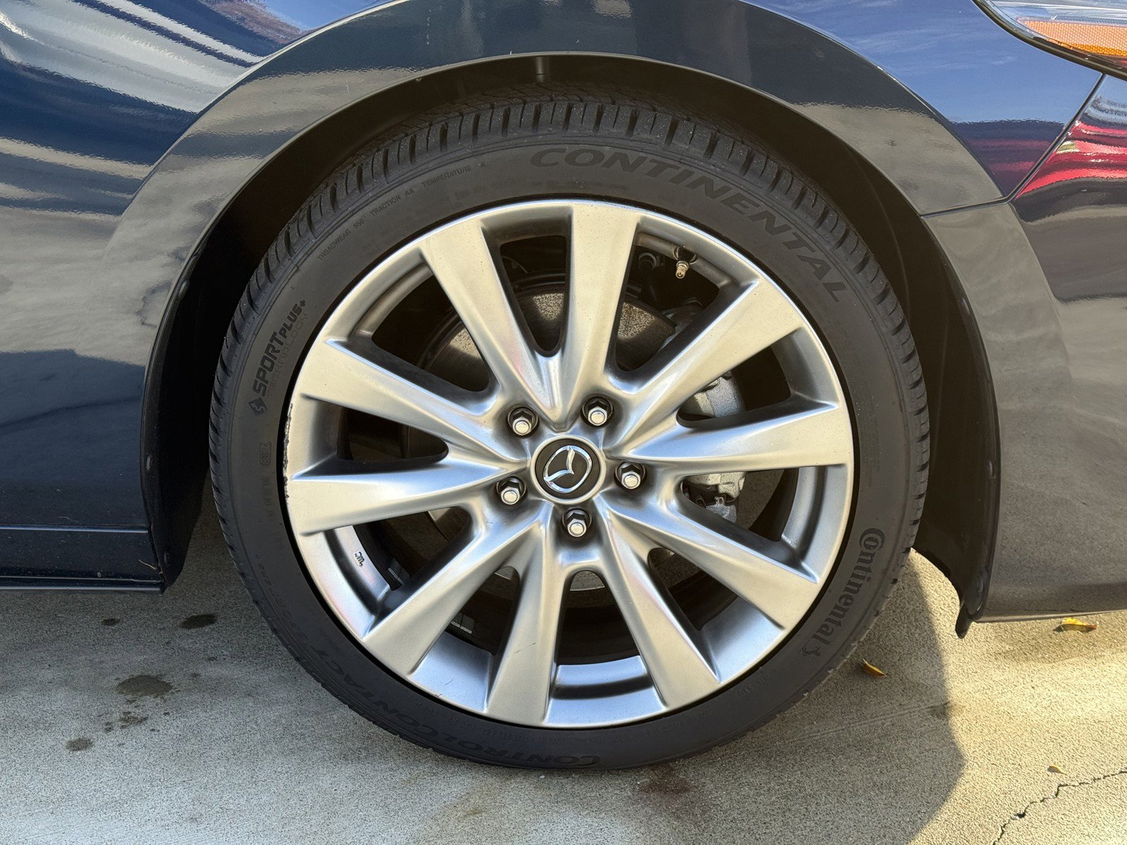 2020 Mazda Mazda3 Sedan Premium photo 3