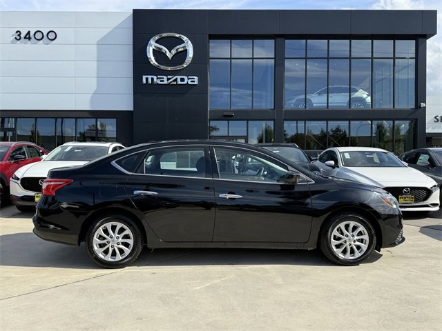 2018 Nissan Sentra SV photo 3