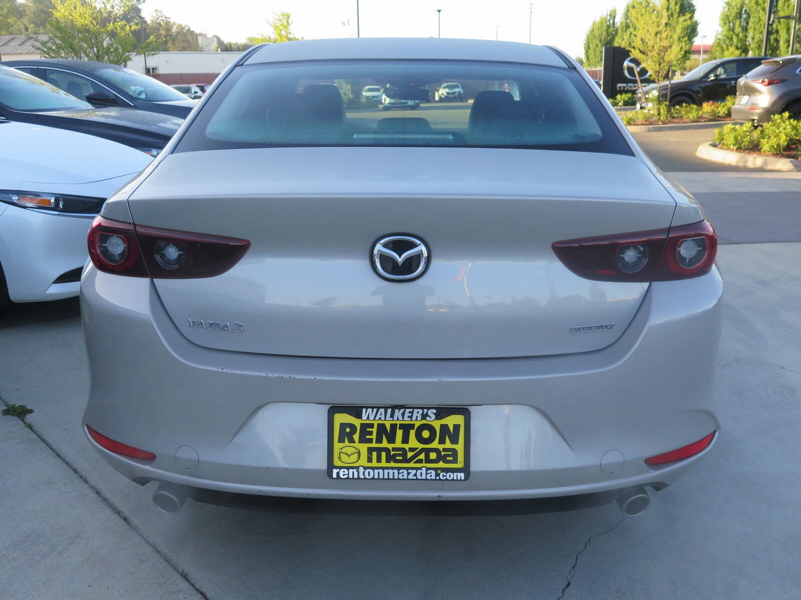 2023 Mazda Mazda3 Sedan 2.5 Select photo 4