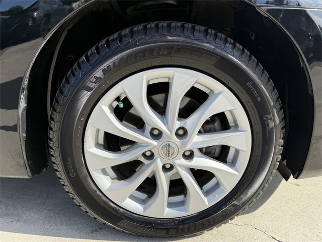 2018 Nissan Sentra SV photo 2