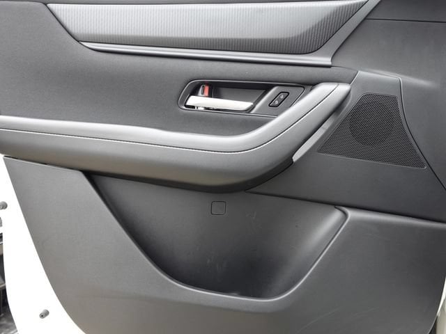 2025 Mazda CX-90 Select Package - Photo 11