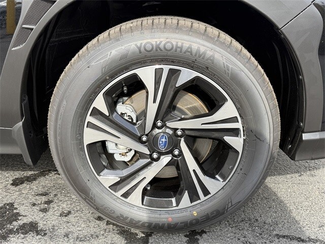 2025 Subaru Crosstrek Premium photo 3