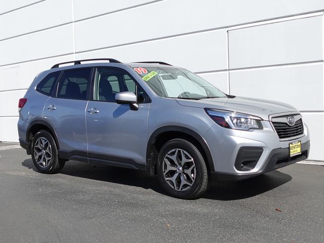 2019 Subaru Forester Premium's photo