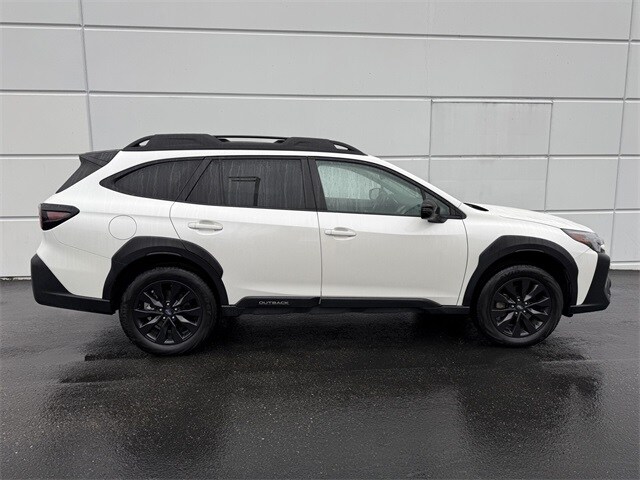 2024 Subaru Outback Onyx Edition photo 2